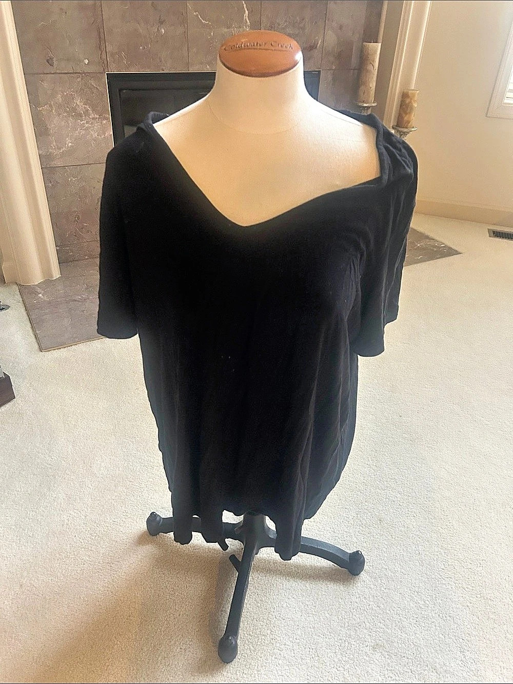 Old Navy Black Short Sleeve Tunic Large